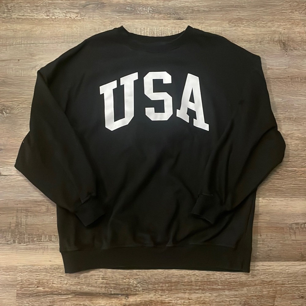 🇺🇸 Classic USA Sweatshirt